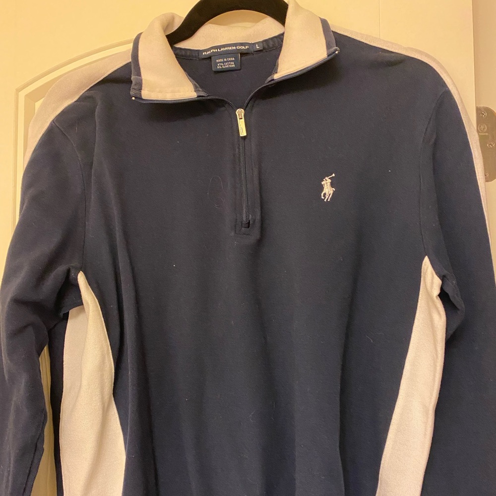 Large Women’s Ralph Lauren zip up pullover shirt